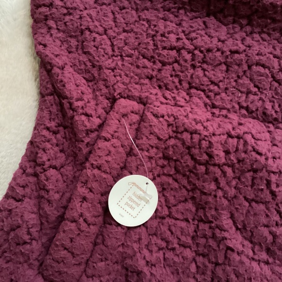 NWT Royal Robbins Snow Wonder fleece vest size L color beet - Picture 7 of 8